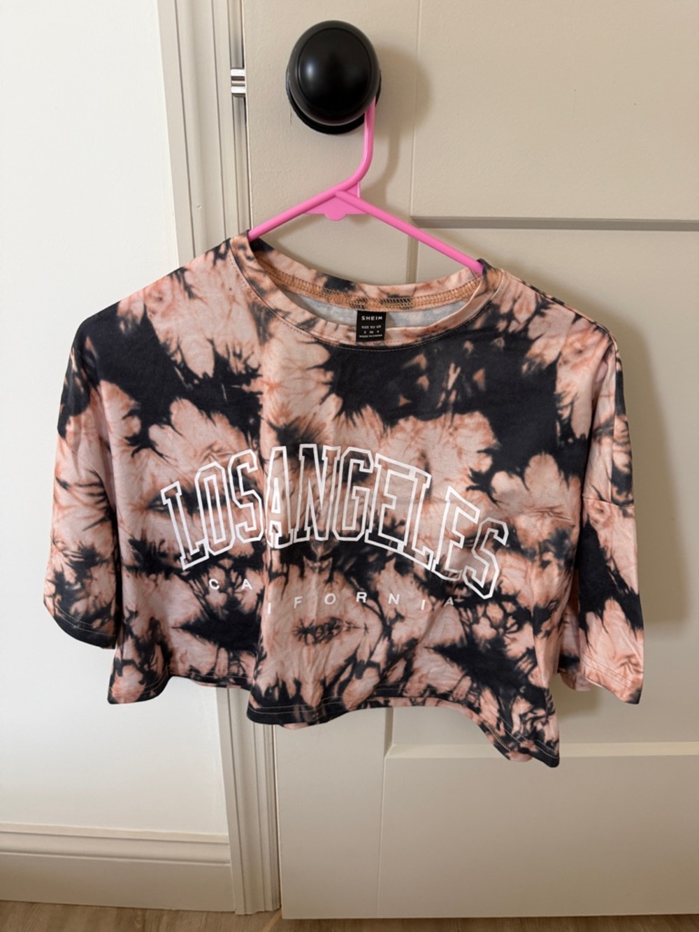 SHEIN Black and Peach Tie-Dye "Los Angeles" Crop Tee